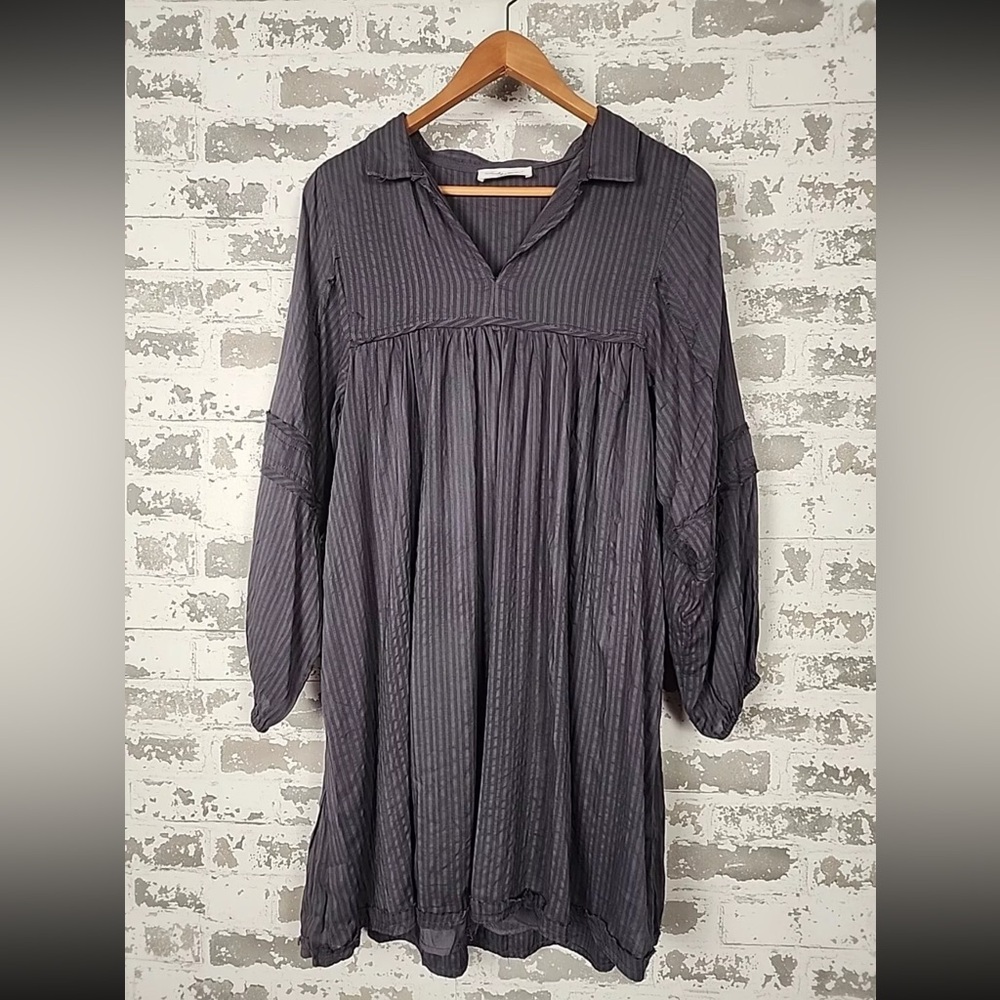 NWOT Carly Jean Los Angeles Navy Sheith Raw Hem Long Sleeve Midi Dress - Picture 2 of 16